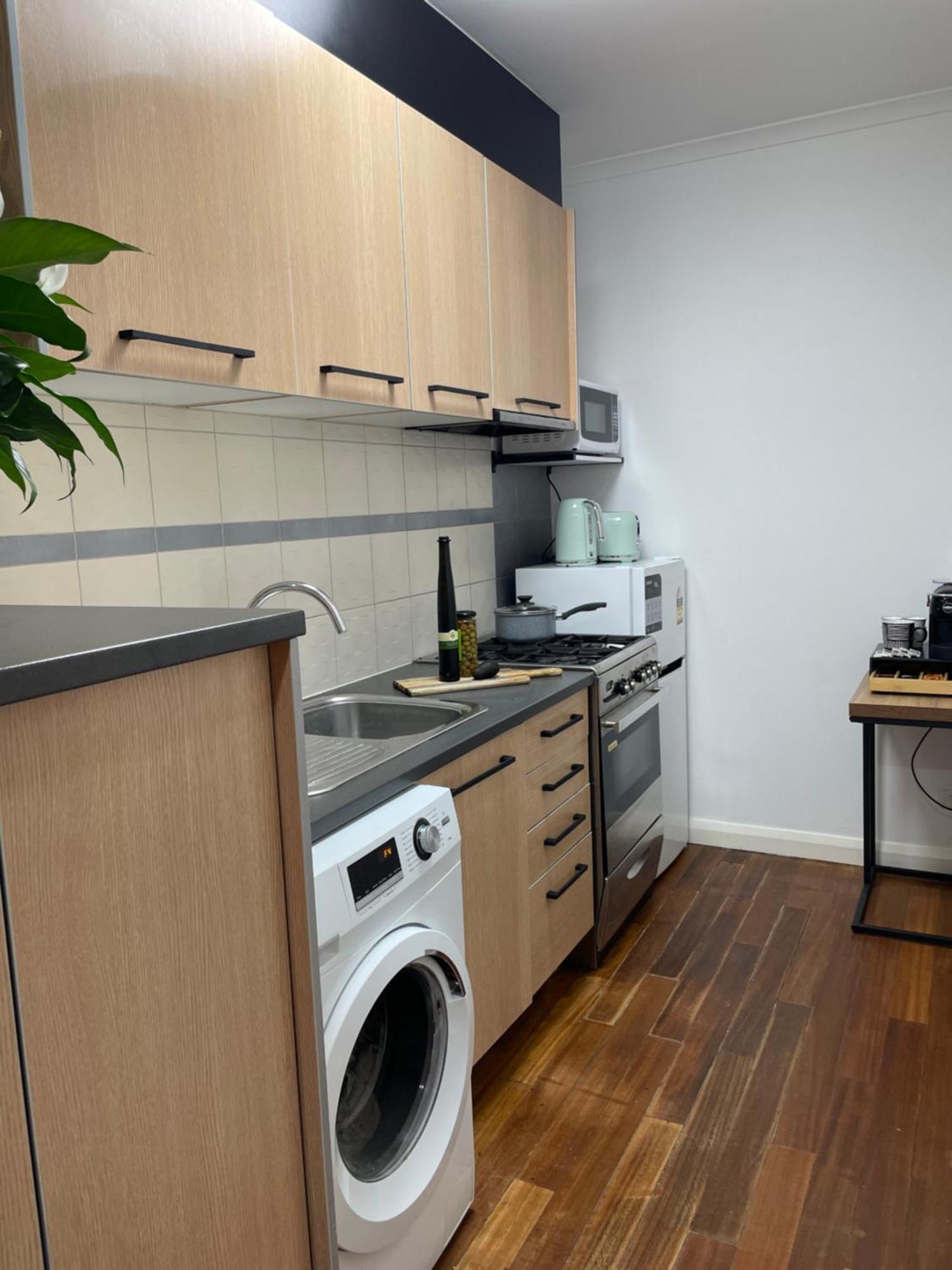 Compton Street Apartment 애들레이드 외부 사진